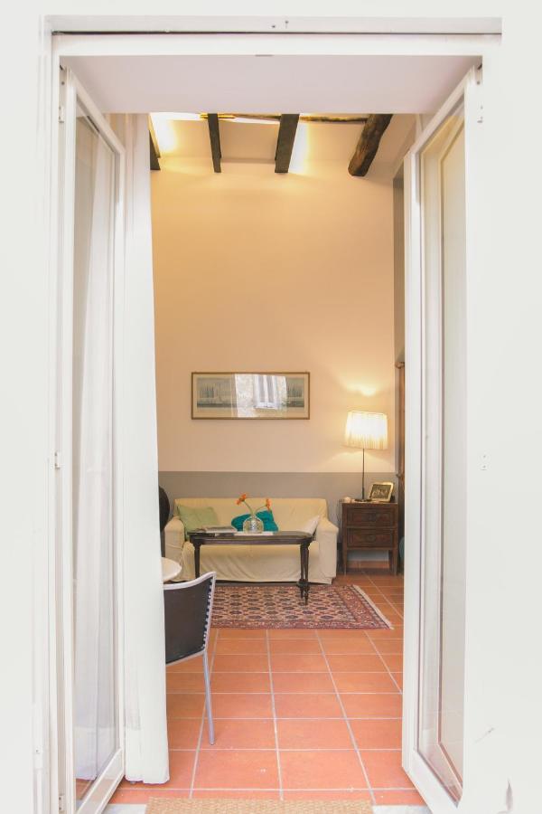 La Casa Del Nespolo, 2 Terrazzi E 2 Bagni In Centro Apartment Naples Exterior photo